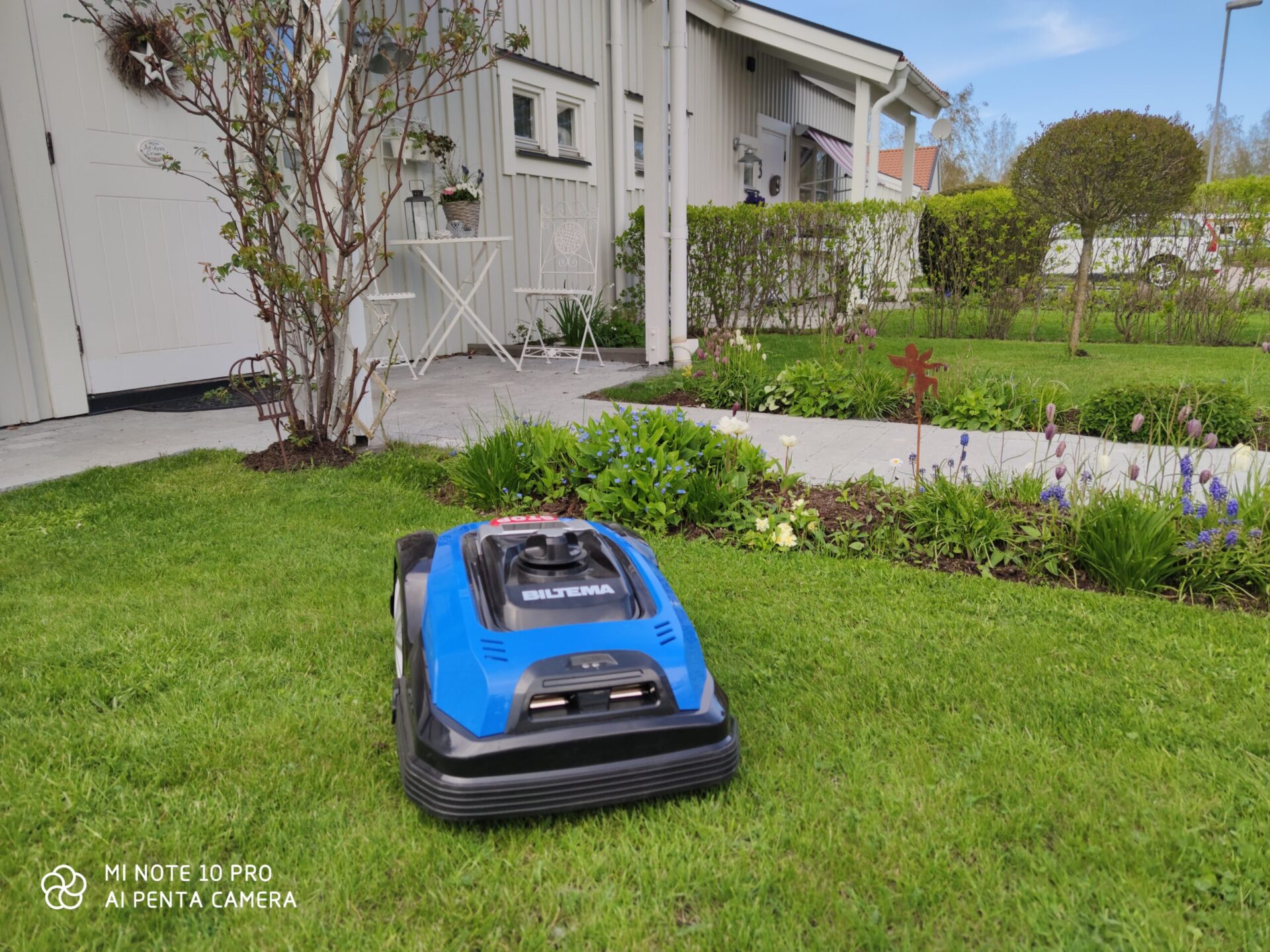 Biltema robotgräsklippare i test